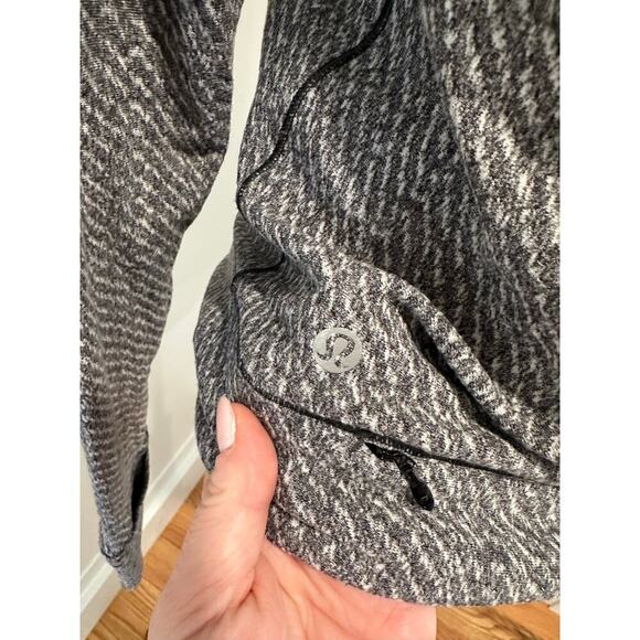 Lululemon Long Sleeve Top - Picture 6 of 9